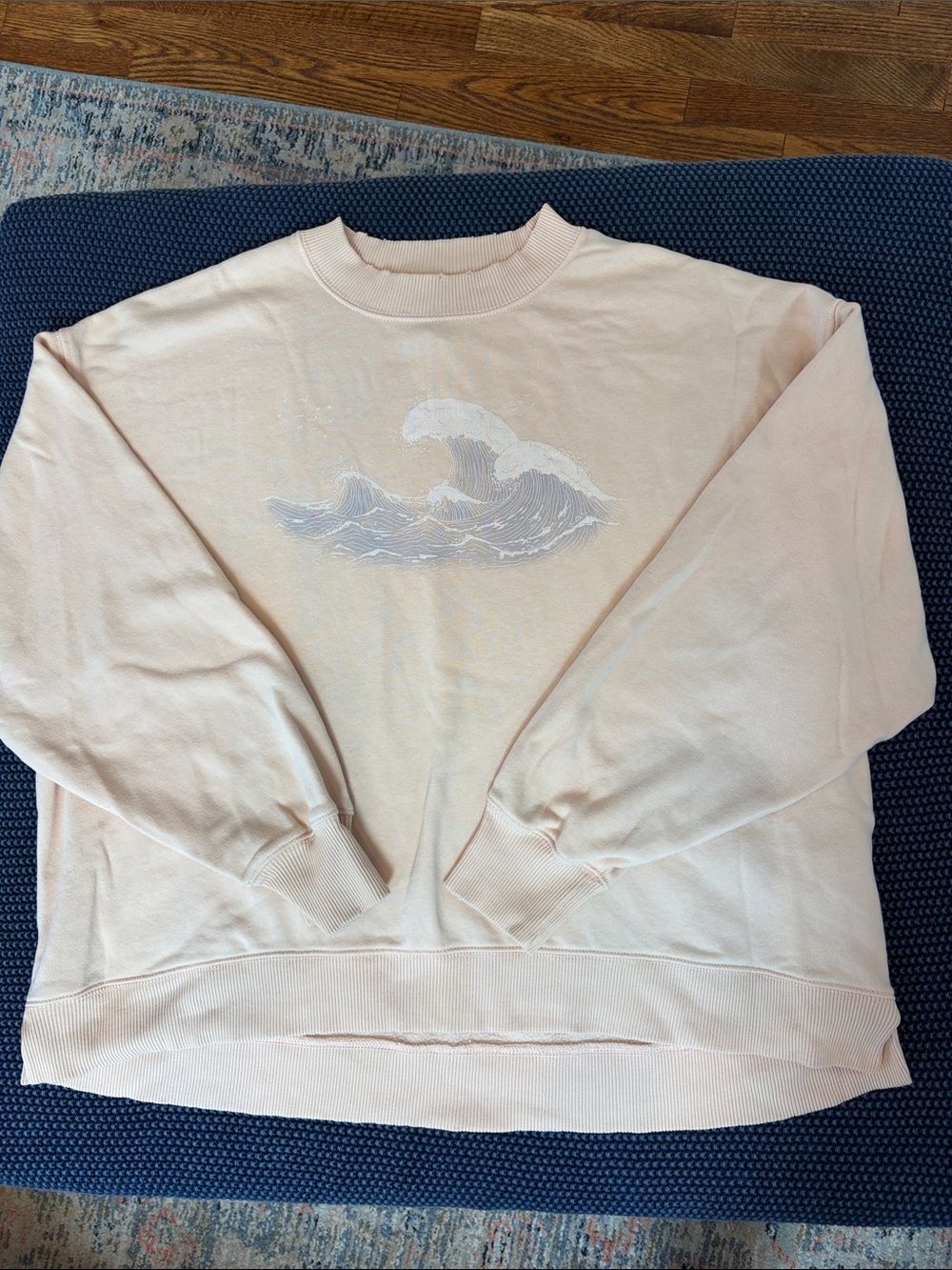 American Eagle oversized beige/cream sweatshirt. Waves design XS